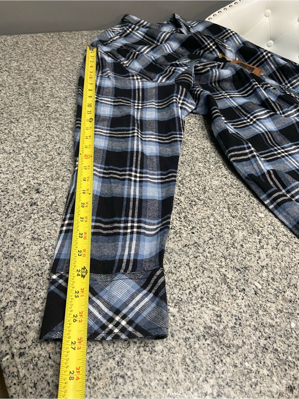 KARL KANI Mens Flannel Plaid Button Up Shirt Blue Black White 4X Outdoors - Picture 17 of 17